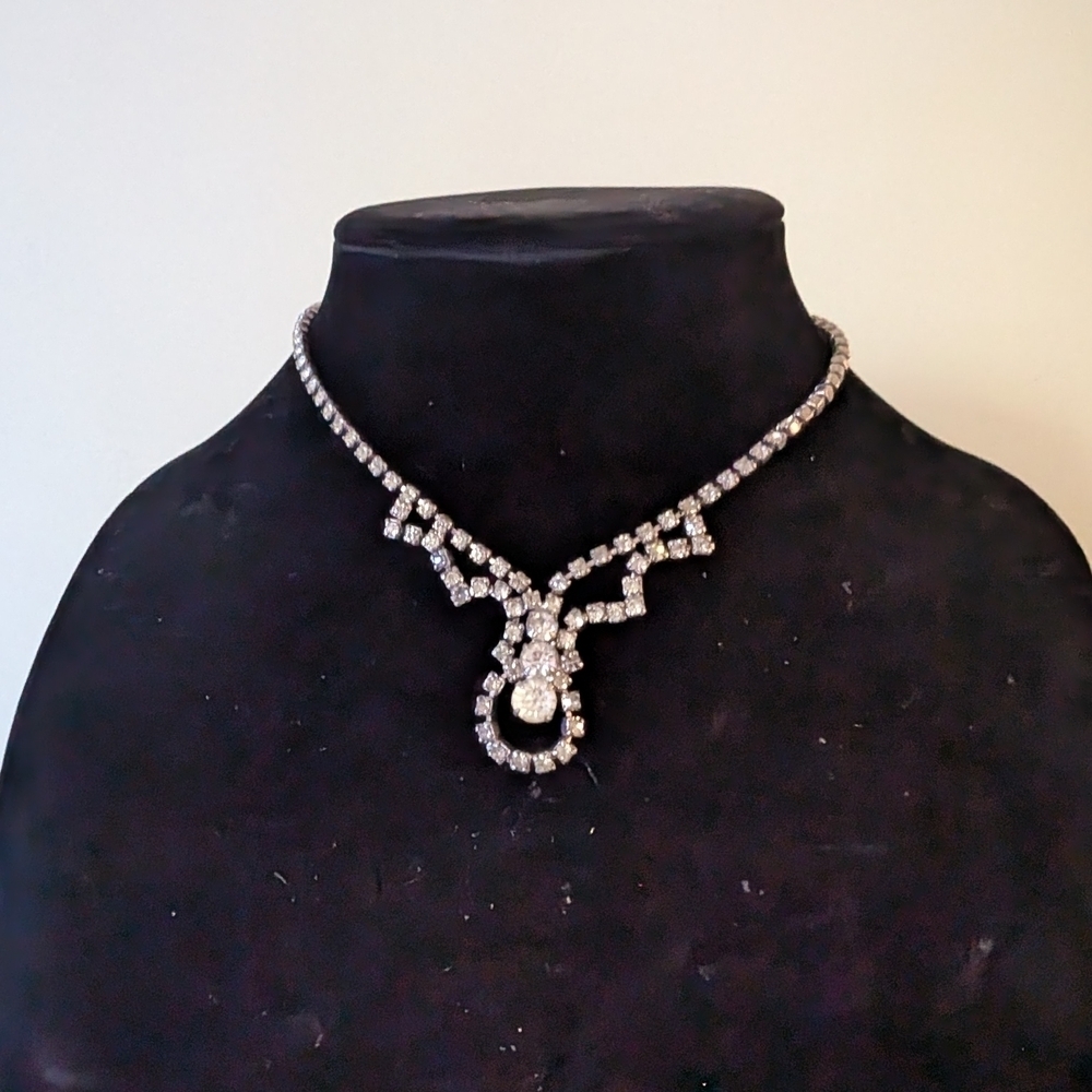 Vintage Silver Rhinestone Necklace
